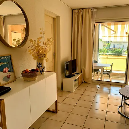 Chez Aline - En Bord De Appartamento