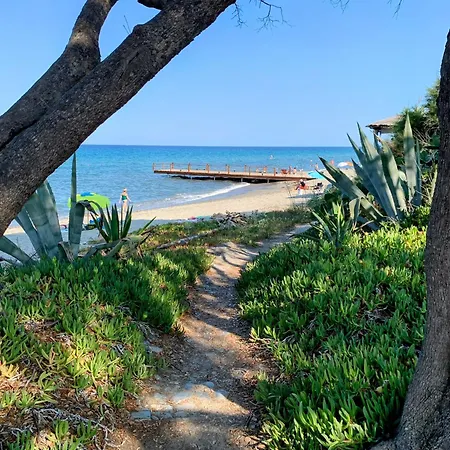 Chez Aline - En Bord De *