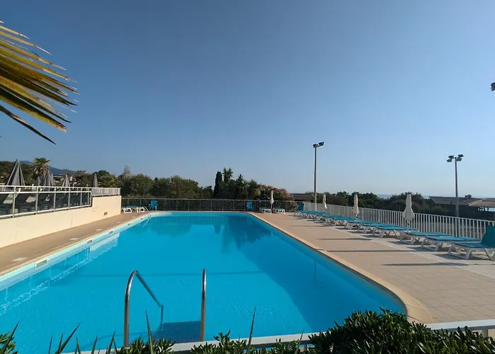 Chez Aline - En Bord De *